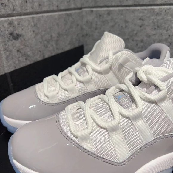 Air Jordan 11 low Cenment Grey - Picture 4 of 6